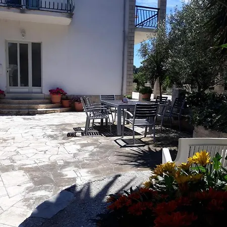 Bonaparte Apartment *